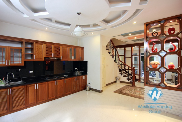 Nice house with 3 to 4 bedrooms for rent in Tay Ho